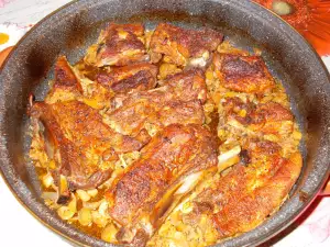 Oven-Baked Ribs with Leeks and Mushrooms