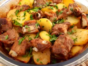 Baked Ribs with Potatoes