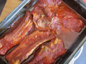 Oven-Baked Steaks and Ribs in Sauce