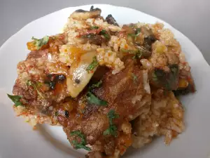 Pork Ribs with Rice and Mushrooms