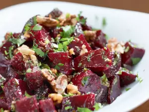 Beetroot Salad with Walnuts