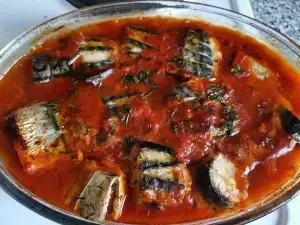 Oven-Baked Mackerel with Tomato Sauce