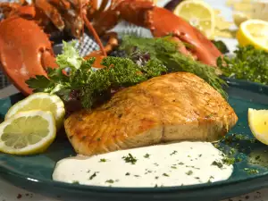 Salmon with Yogurt Sauce in the Oven