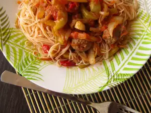 Rice Noodles with Sausage and Vegetables