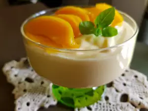 Cream with Ricotta and Peaches