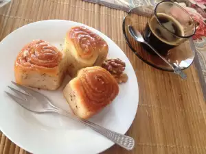 Charming Syrupy Rosettes