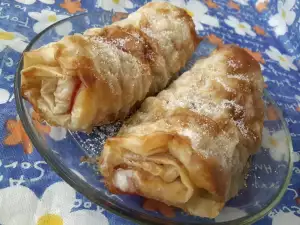 Aromatic Rolls with Pears and Turkish Delight