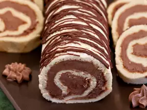 Roll with Biscuits and Chocolate