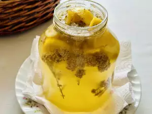 Yarrow and Lemon Cider