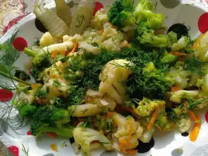 Cauliflower and Broccoli Salad