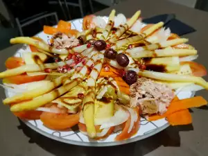 White Asparagus, Tuna and Pomegranate Salad