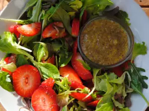 Strawberriy and Chia Salad