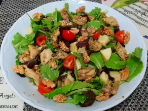 Apples and Turkey Fillet Salad