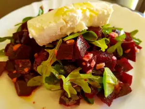 Beetroot, Arugula and White Cheese Salad