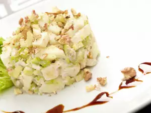 Waldorf Salad with Tuna