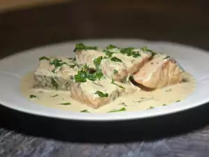 Salmon with Lemon-Cream Sauce