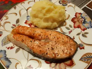 Oven-Baked Salmon Cutlets in Light Soy Sauce