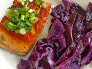 Salmon with Red Cabbage Garnish