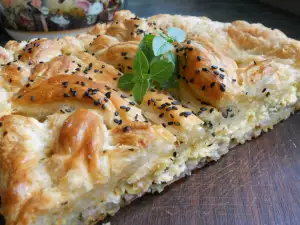 Savory Pie with Puff Pastry and Stuffing