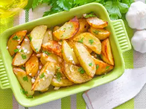 Sauteed Potatoes with Garlic