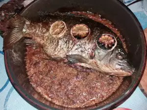 Carp with Rice, Walnuts and Raisins