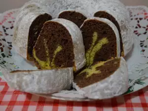 Marble Sponge Cake with Lemonade and Yogurt