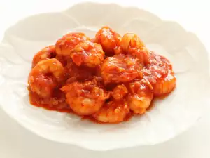 Argentinian-Style Shrimp with Sauce