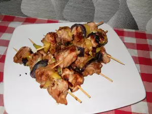 Juicy Chicken Skewers on the Grill