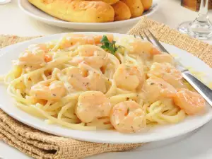 Spaghetti with Cream and Shrimp