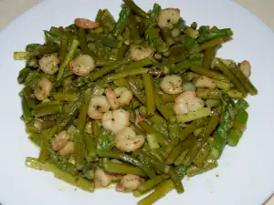 Pan-Fried Shrimp with Asparagus