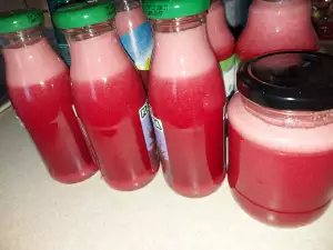 Old Recipe of No Boil Morello Cherry Syrup