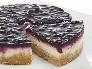 Cheesecake with Frozen Blueberries