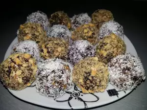 Sweet Balls with Cocoa