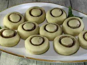 Mushroom Sweets with Lard