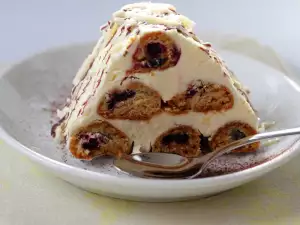 Ice Cream Pyramid with Biscotti