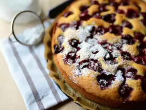 German Cake with Cherries