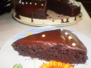 Mayonnaise and Chocolate Glaze Cake