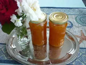 Easy Apricot Jam