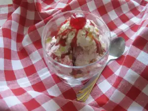 Egg-Free Homemade Vanilla Ice Cream