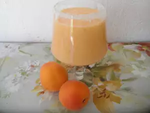 Apricot and Orange Smoothie