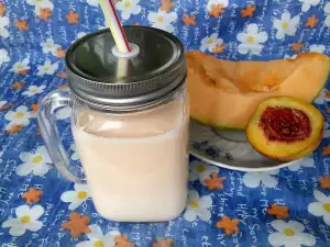 Melon and Peach Smoothie