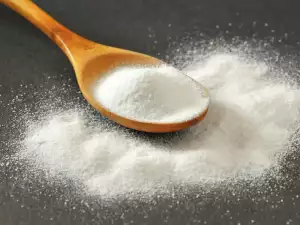 The Difference Between Ammonia Soda and Baking Soda