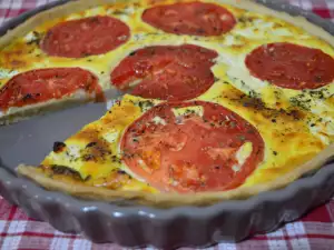 Savory Quiche with Tomatoes and Cheese