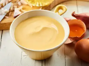 Easy Homemade Hollandaise Sauce