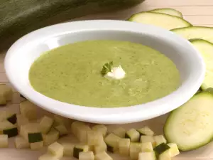 Cream of Zucchini and Leek Soup