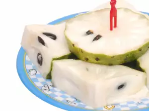 sliced Soursop