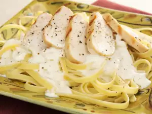 Pasta with White Sauce