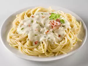 Spaghetti with Cream Sauce