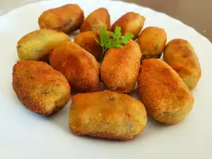 Spinach and Cottage Cheese Croquettes with Crispy Crust