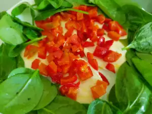 Baby Spinach and Mozzarella Salad with Honey Dressing